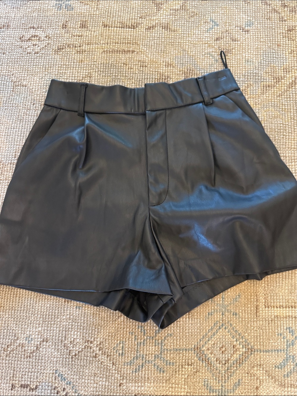 Zara Black High-Waist Faux Leather Shorts Sz Smalll